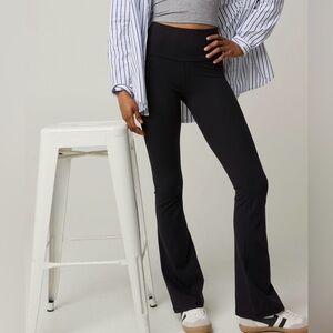 Offline by Aerie The Hugger High Waisted Bootcut Legging Size Large NWT